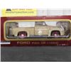 Image 4 : 1953 Ford F100 1/2 Ton Crème 1:18 Scale