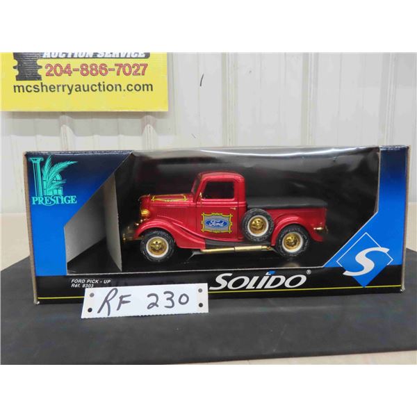 1936 Ford 1/2 Ton Red 1:19 Scale