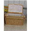 Image 4 : (2) Wicker Rattan Lined Blanket Boxes 15.5" x 16.5" x 25" & 13" x 13.25" x 23"