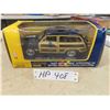 Image 5 : 1949 Ford Woody Wagon 1:24 Die Cast, Ford Calendars, 11 CDs + 5 Cassettes