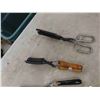 Image 2 : 6 Old School Curling Irons