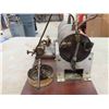 Image 8 : 2 Steamer Toys ; 6" x 8" x 14" & 5" x 7" x 14"