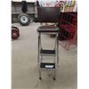 Image 3 : Retro Kitchen Stool with Pull Down 2 Stepper