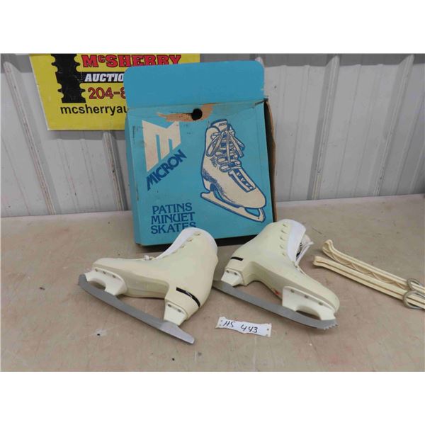 Ladies Micron Figure Skates Sz 9 with Blade Guards