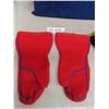 Image 8 : Beaded Suede with Fur Mukluk Style Mittens + Fabric Style with Appliques - 