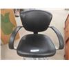 Image 2 : Barbers Chair