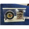 Image 1 : Bobby Hull Autographed Card + Puck