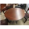 Image 2 : Round Table & 4 Chairs 30" x 42"
