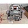 Image 2 : HDX Air Compressor 2.9 Amp 2 Gal with Extra Hose 