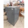 Image 2 : Metal Cabinet 24" x 31" x 49"