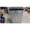 Image 1 : Sylvania Stainless steel Bar Fridge 20" x 22" x 33"