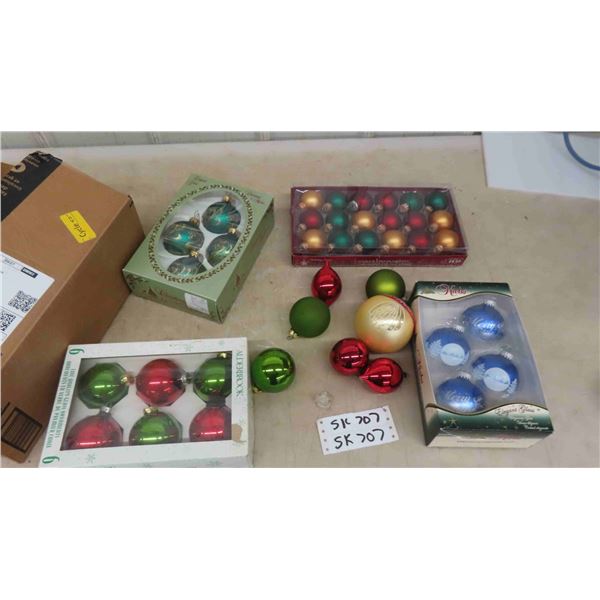 Christmas Balls / Ornaments