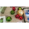 Image 4 : Christmas Balls / Ornaments