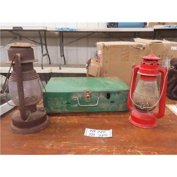 2 Oil Lanterns & Coleman Stove