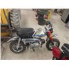 Image 4 : 1974 Honda Mini Z 50 with Chrome Fenders , Gas Tank & Handle Bars + New Seat - Good , Running Condit