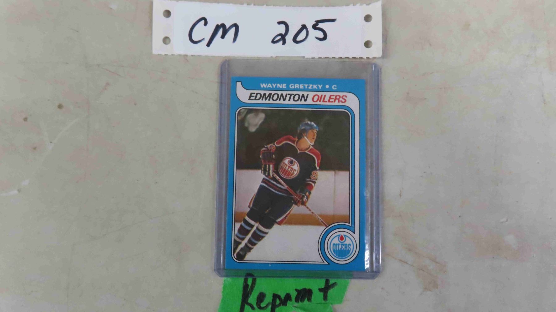 Wayne Gretzky Rookie Reprint Card