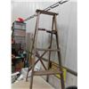 Image 2 : Wooden Step Ladder