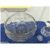 Image 3 : Punch bowl, 8 Wine Glasses, 4 Large Shooter Glasses