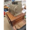 Image 3 : National Cash Register - Vintage with 2 Oak Drawers