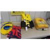 Image 1 : 5 Life Jackets ; 3 Adult, 2 Childs