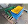 Image 2 : 4 Fish Tubs