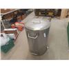 Image 1 : Large Commercial Camp Cook Pot 19" x 29"