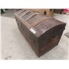 Image 2 : Round Topped Trunk 17" x 18" x 36"