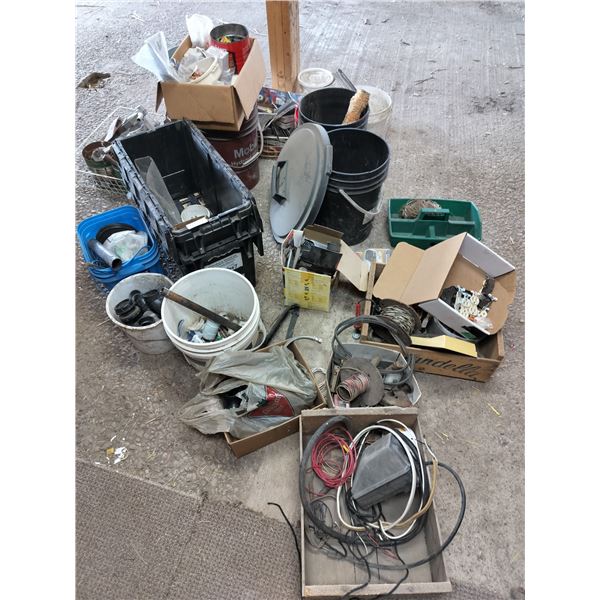 Large Assortment of Hardware