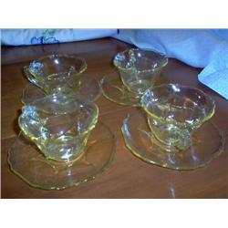 Yellow Depression Glass signed CAMBRIDGE cup/saucer set of 4