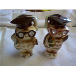 LEFTON Owl Salt and Pepper set