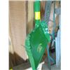 Image 2 : JOHN DEERE DUSTPAN