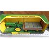Image 3 : JOHN DEERE MODEL HW W/HAYRACK