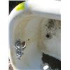 Image 2 : CAST IRON BATHTUB W/TAPS