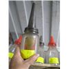 Image 2 : 6 OIL 1 QUART BOTTLES W/SPOUTS