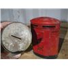 Image 2 : 2 SM. COIN BANKS, BOTH TIN