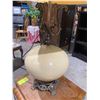 Image 2 : Antique lamp