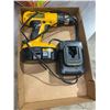 Image 1 : Dewalt drill