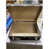 Image 2 : Vintage  carry case