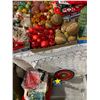 Image 8 : Lot of Christmas decor