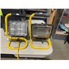 Image 1 : Two work lights