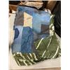 Image 1 : Handmade quilt