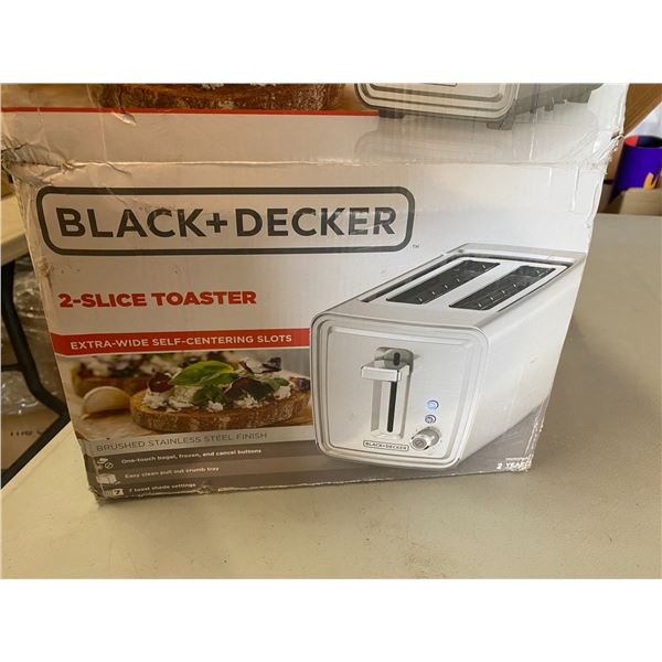 New black and decker toaster
