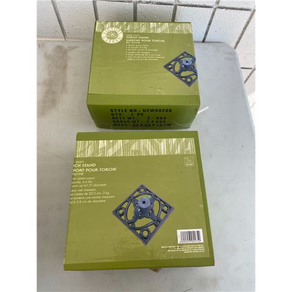 Cast iron torch stand (2)