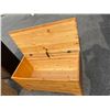 Image 2 : Pine  toy chest