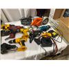 Image 1 : Assorted tools