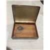 Image 2 : Box