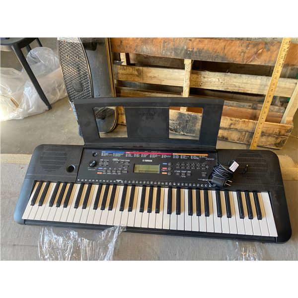 Yamaha Keyboard PSR E263