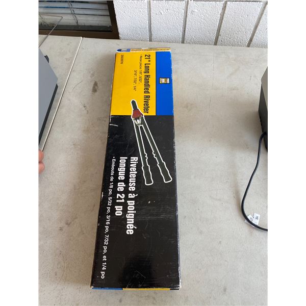 21" long handled riveter