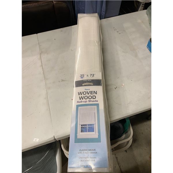 Woven wood roll up shade