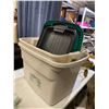 Image 1 : 2 bins with lids